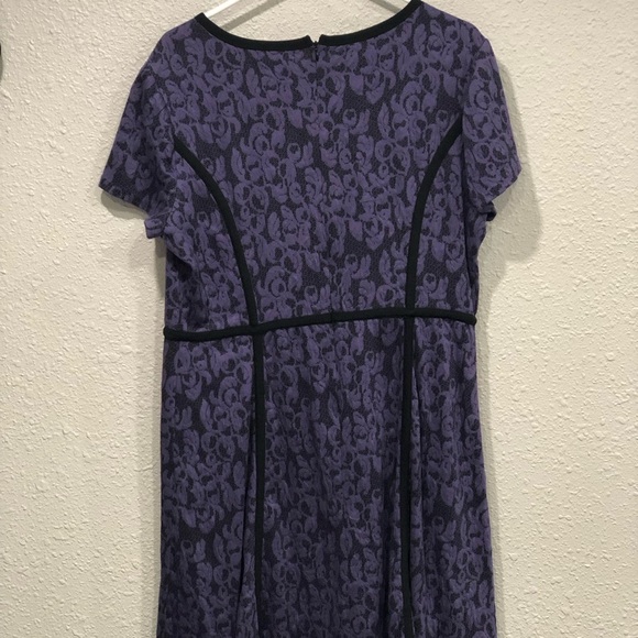 LOFT Fit & Flare Dress Womens Sz 14 Purple Lace Floral Short Sleeve Knee Length - Picture 2 of 4